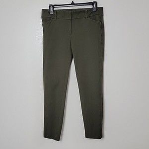 New York & Company Women's Green Cropped Pants Size 6 Green Color